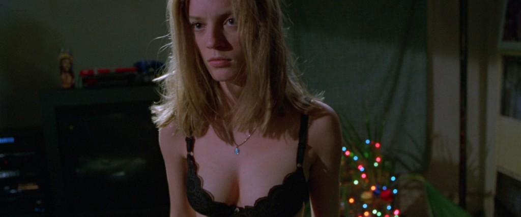 Sarah Polley not nude hot cleavage Nikki Fritz nude topless and others all nude - Go (1999) hd1080p (11)