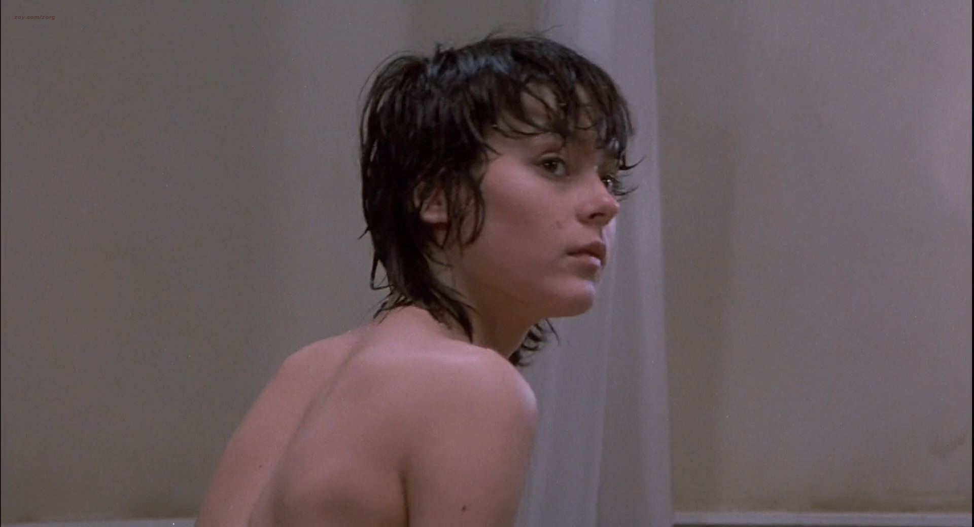 Video Nude Shower 32