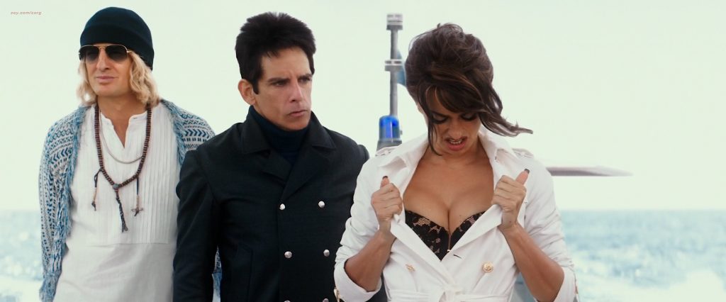 Penélope Cruz hot busty cleavage and Naomi Campbell hot - Zoolander 2 (2016) HD 1080p Web-Dl (3)
