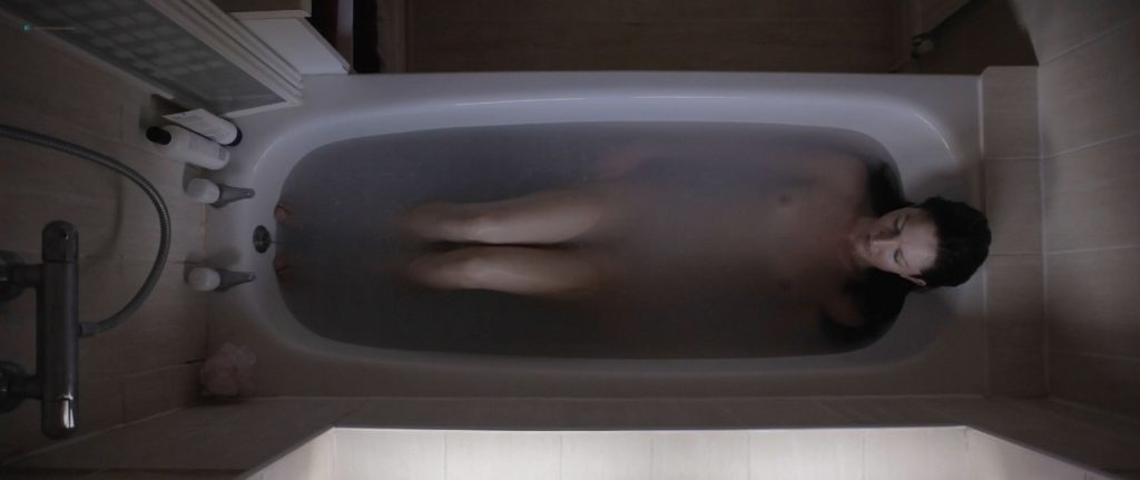 Eaoifa Forward nude topless, butt and sex - The Snare (2017) HD 1080p (4)