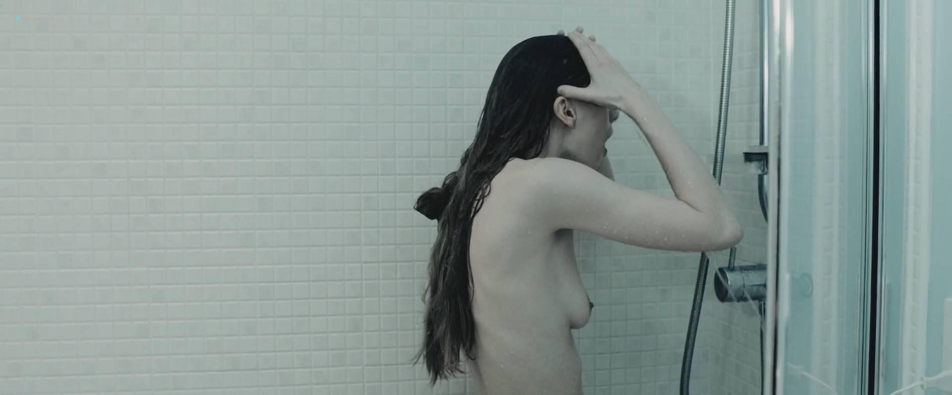 Video Nude Shower 18