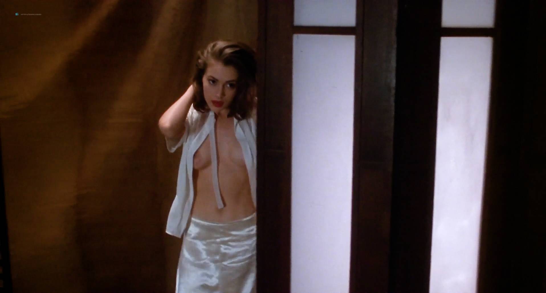 Alyssa-Milano-nude-topless-and-sex-Tara-Ellison-and-Kate-Rodger-nude-too-Poison-Ivy-2-Lily-1996-HD-1080p-WEB-00009.jpg