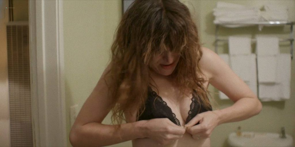 Kathryn Hahn nude topless and sexy in lingerie - I Love Dick (2017) s1e7 HD 720p (5)