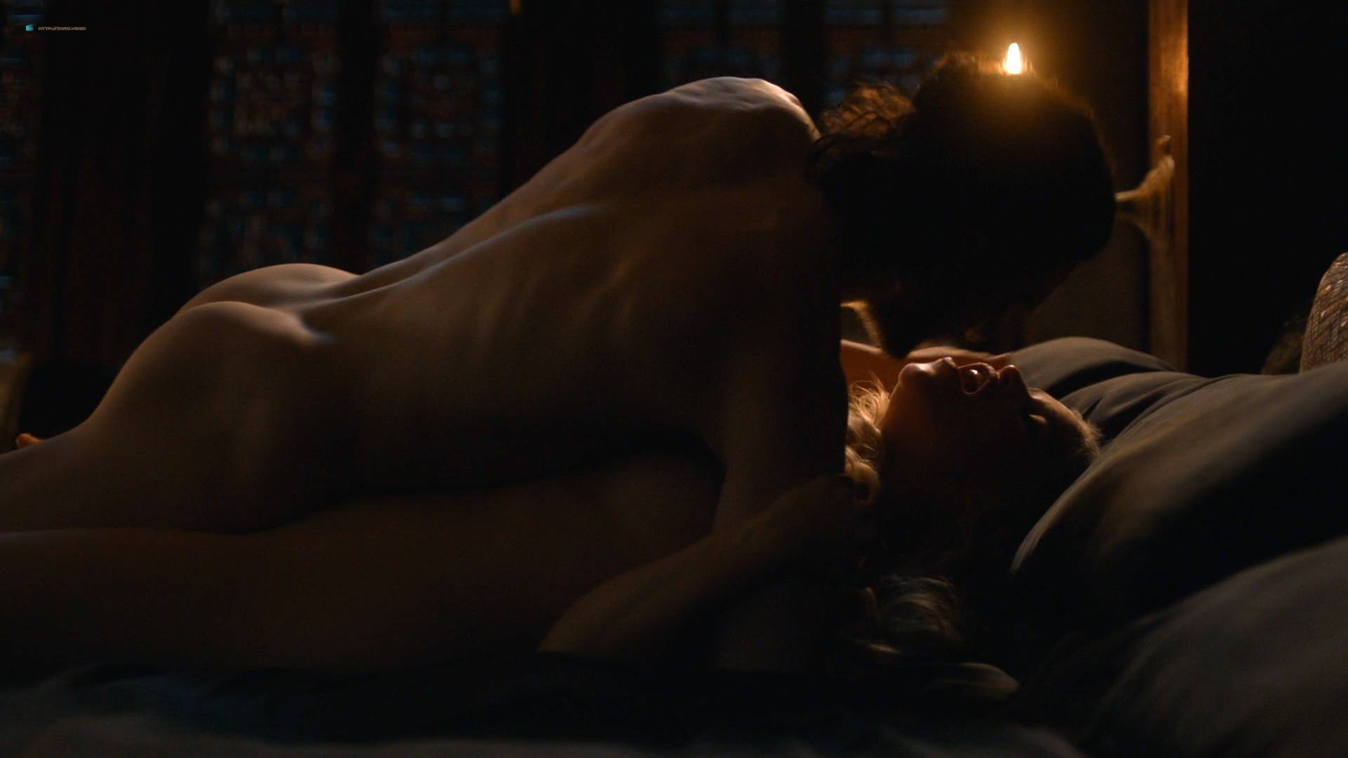 Emilia Clarke Nude Nip Slip In Brief Sex Scene Game Of Thrones 2017 S7e7 Hd 1080p