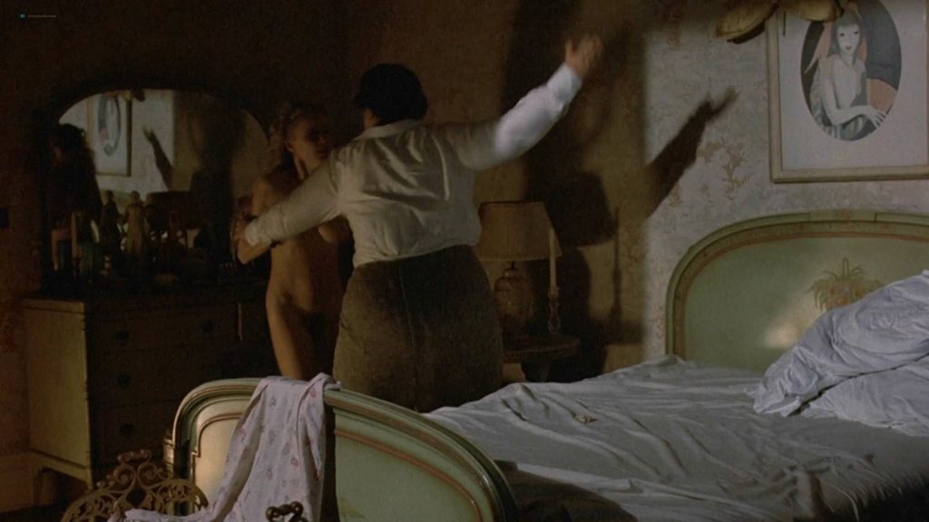 Cheryl Smith nude full frontal - Farewell, My Lovely (1975) HD 1080p BluRay (3)