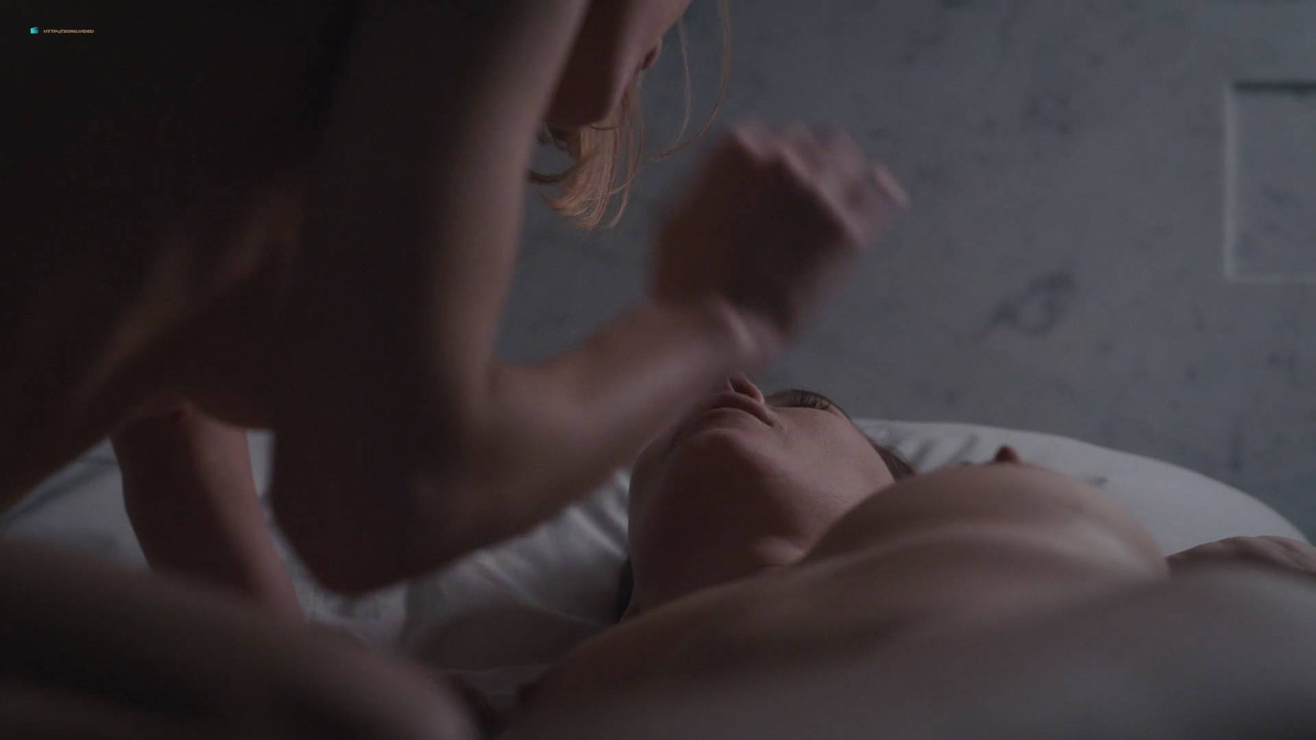 naked anna having sex hot sexy twins butt naked