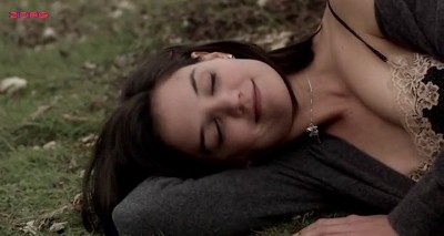 Katie Holmes hot, sexy and see through - The Romantics (2010) (13)
