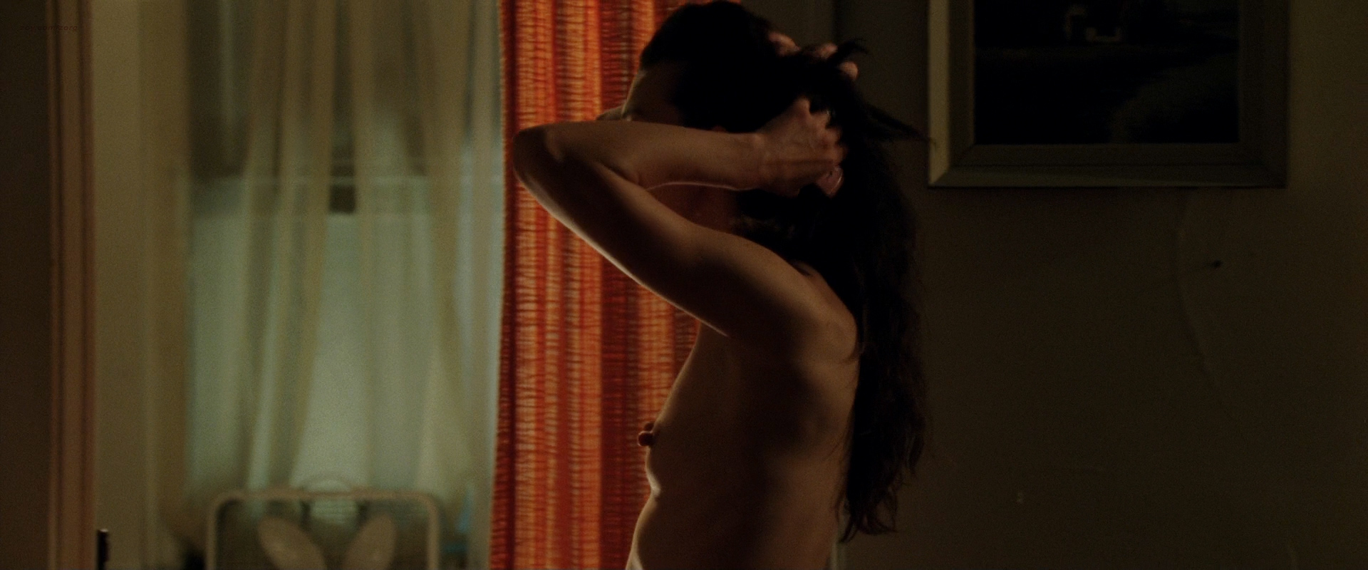 https://www.zorg.video/wp-content/uploads/2011/01/Milla-Jovovich-nude-tople...