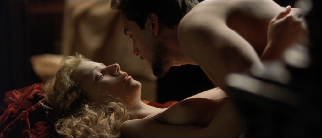 Gwyneth Paltrow naked sex and nude topless - Shakespeare in Love HD1080 (3)