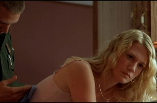 January Jones sex doggy style and Melissa Leo naked - The Three Burials of Melquiades Estrada HD 1080p BluRay (9)