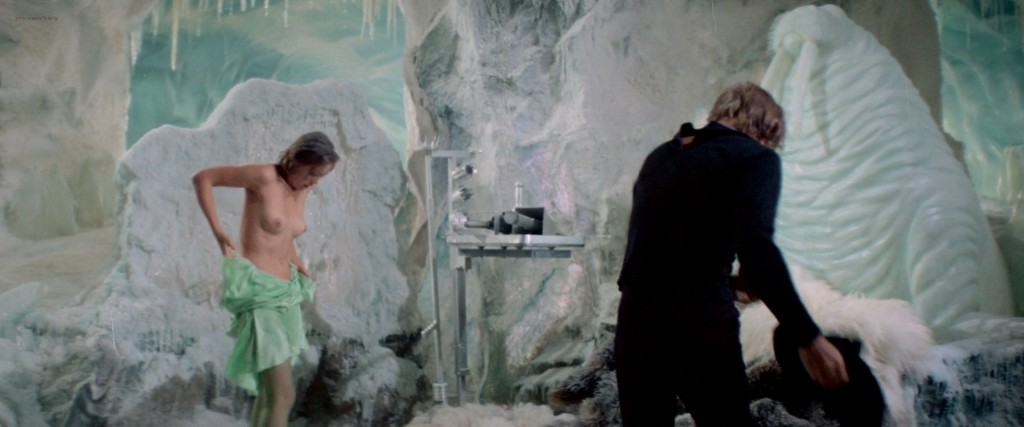 Jenny Agutter nude topless butt and skinny dipping in - Logan's Run (1976) hd1080p (6)