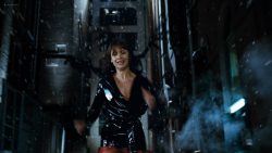 Olga Kurylenko stripping to nude - Max Payne (2008) HD 1080p (4)