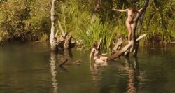Ludivine Sagnier and Diana Kruger nude skinny dipping - Pieds nus sur les limaces (2010)