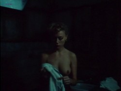 Nancy Brilli nude topless - Body Count" (1987)