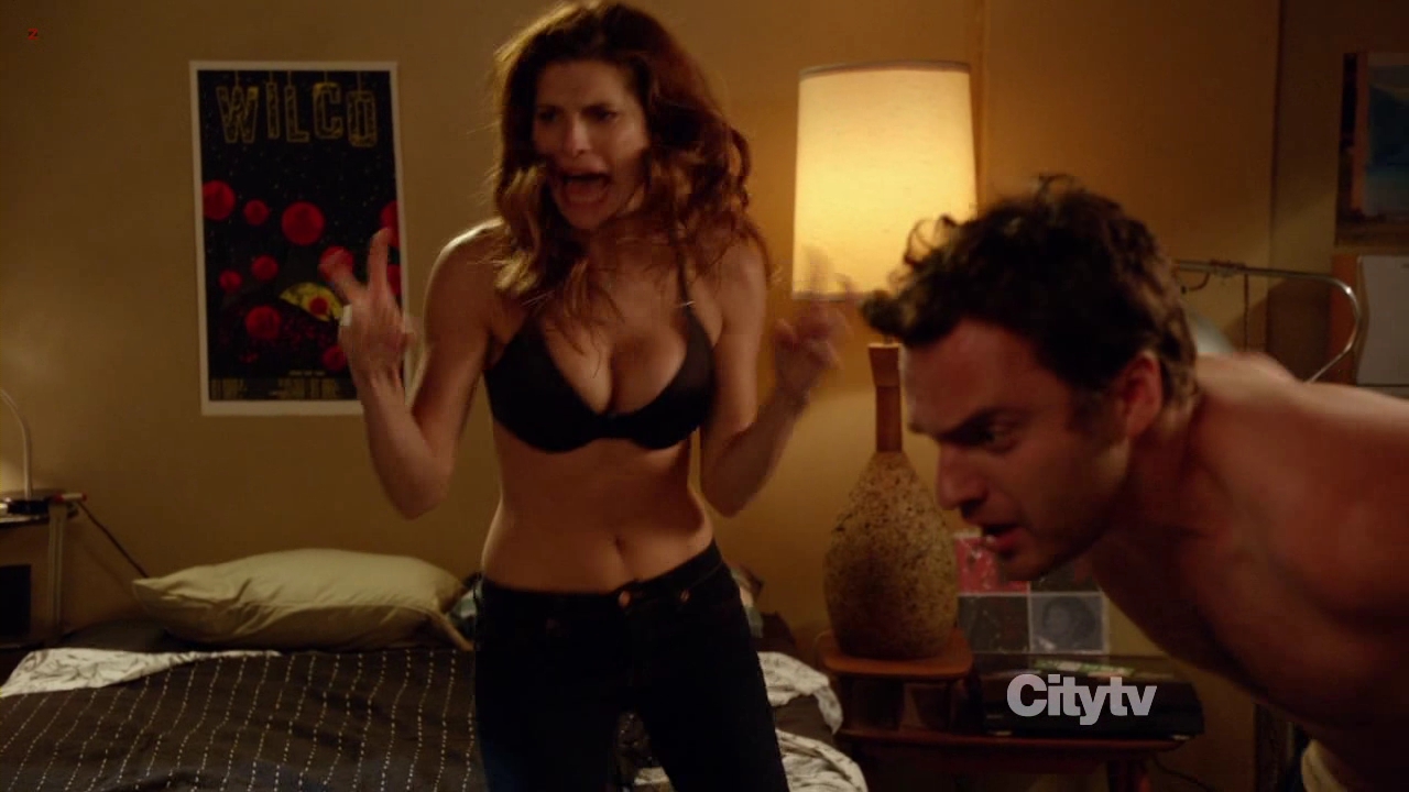 Lake Bell and Zooey Deschanel sexy stripping to nude back and bra - New Girl s1e4 hd720p