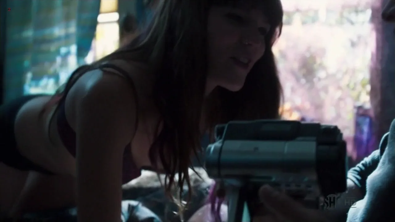 Emma Greenwell hot in lingerie and sex in the car from – Shameless s2e11 hd720p