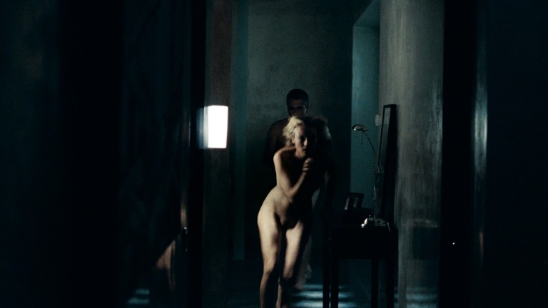 Diane Kruger nude full frontal – Inhale (2010) HD 1080p BluRay