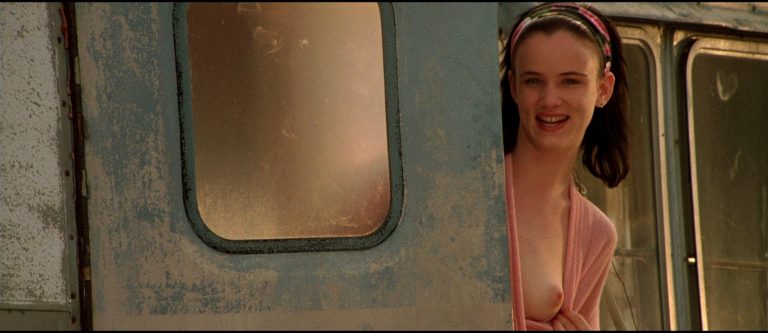 Juliette Lewis nude and Michelle Forbes sex nude topless – Kalifornia (1993) HD 1080p BluRay