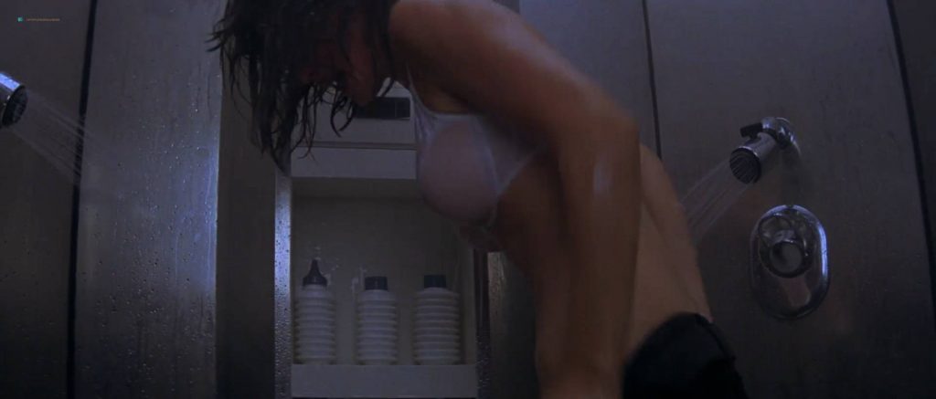 Amanda Pays hot and sexy in wet lingerie - Leviathan (1989) HD 1080p (5)