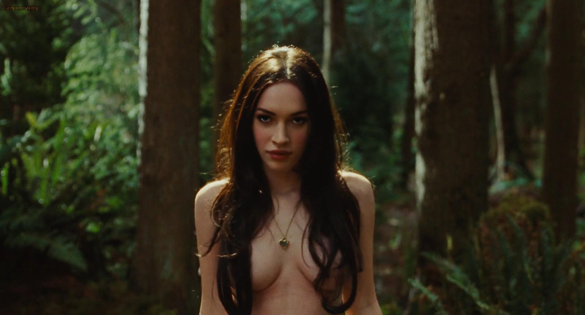 Megan Fox hot sexy and wet and Amanda Seyfried not nude but sexy - Jennifer's Body (2009) hd1080p