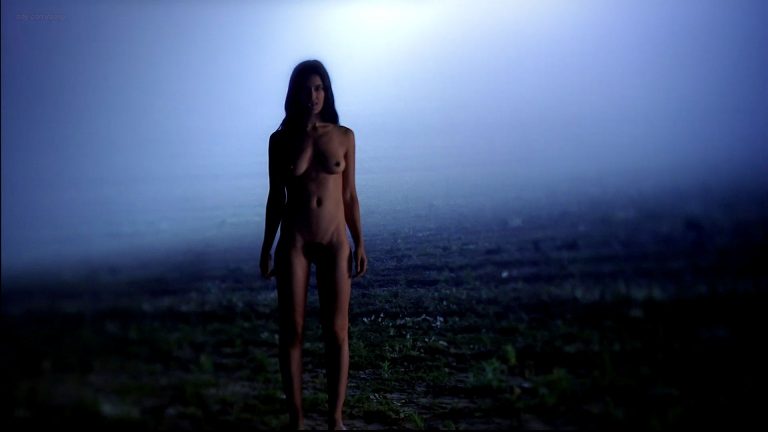 Jessica Clark nude topless merkin and Anna Paquin not nude sexy in lingerie – True Blood (2013) s6e5 HD 1080p