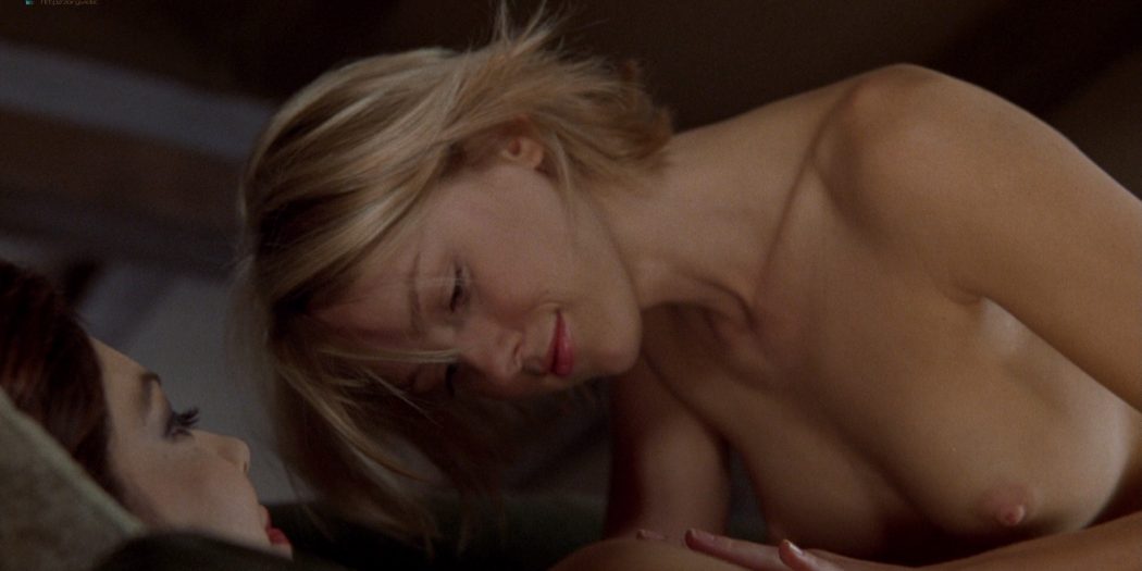 Naomi Watts nude and Laura Harring nude lesbian sex - Mulholland Drive (2001) HD 1080p BluRay (9)