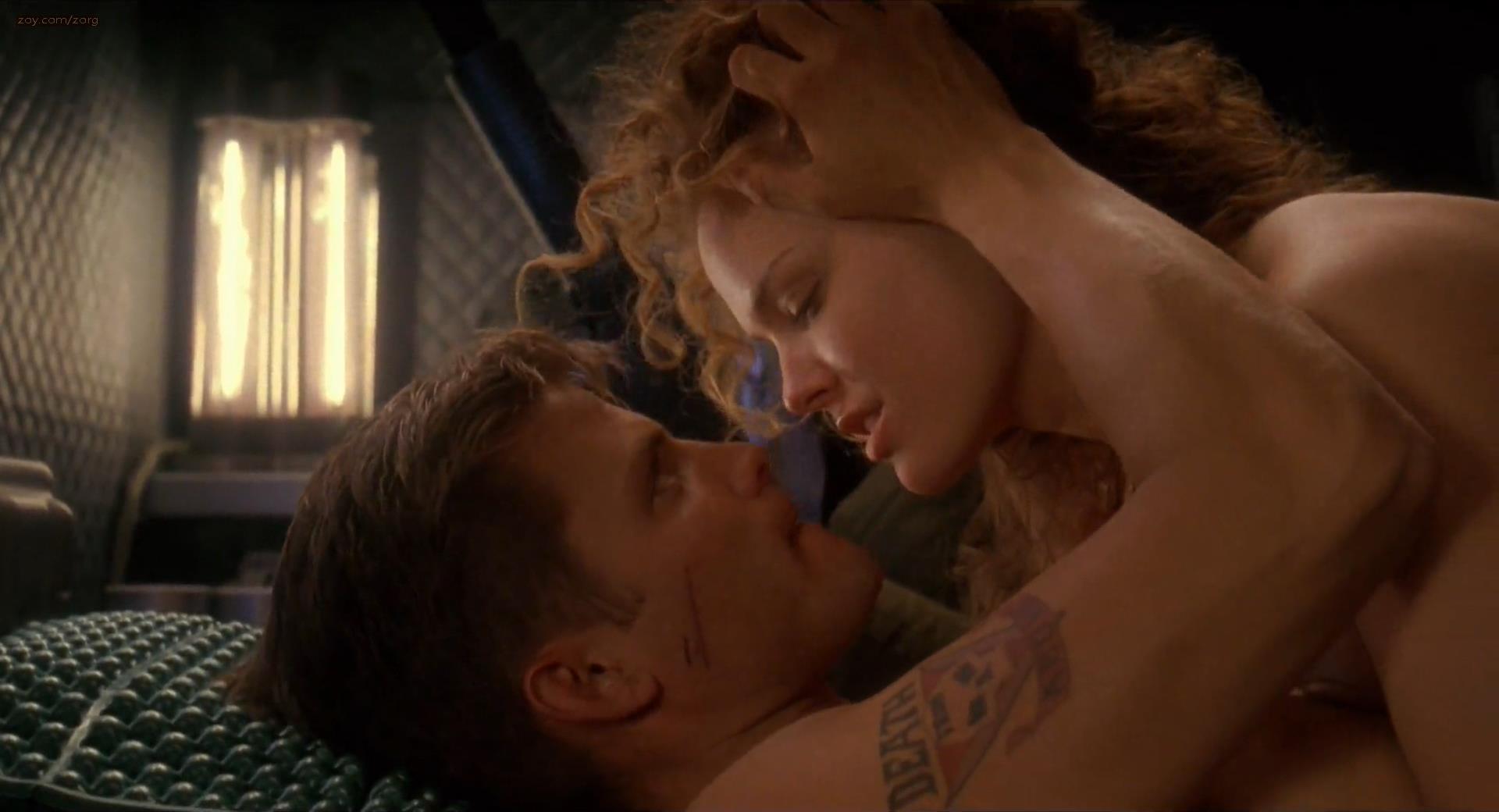 Dina Meyer Nude Topless In The Shower And Some Mild Sex Starship Troopers 1997 Hd1080p