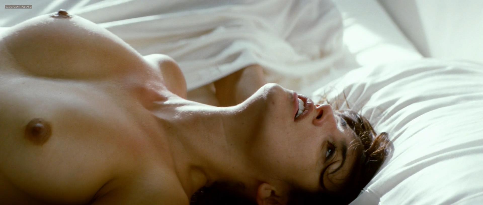 Penelope Cruz nude topless - Los abrazos rotos (2009) hd1080p