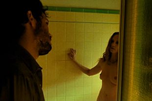 Holly Hunter nude topless and bush - Thirteen (2003) hd720-1080p (3)