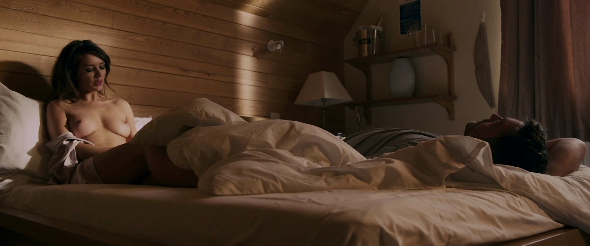 Kierston Wareing nude topless Rebecca Walsh hot others nude - Bonded by Blood (UK-2010) HD 1080p (11)