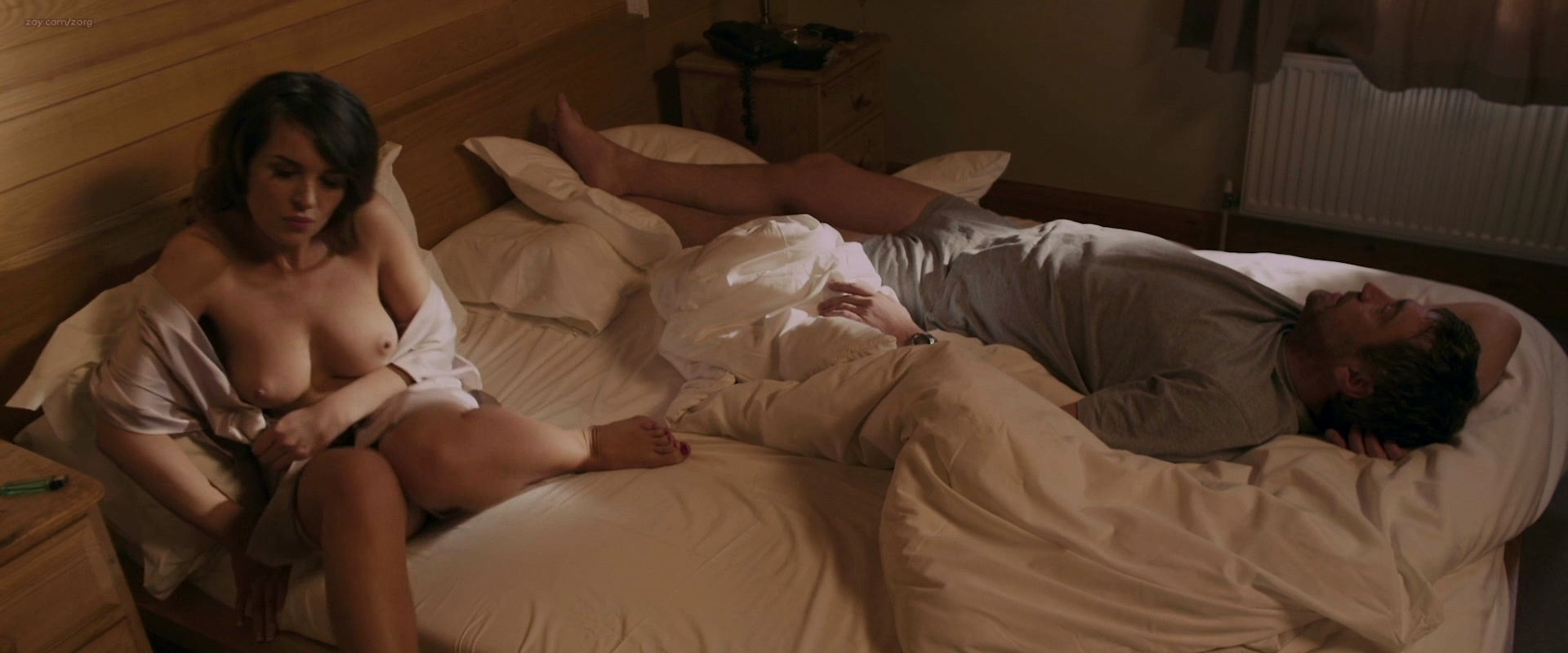 Kierston Wareing nude topless Rebecca Walsh hot others nude - Bonded by Blood (UK-2010) HD 1080p (8)