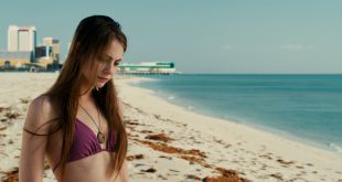 Willa Holland hot and gorgeous beauty - Tiger Eyes (2012) HD 1080p (3)