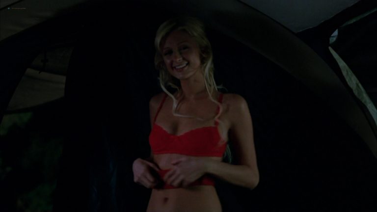 Elisha Cuthbert hot in House of Wax (2005)