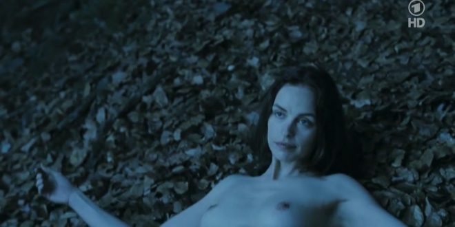 Nina Hoss nude full frontal bush and skinny dipping - Das Herz ist ein dunkler Wald (2008) HDTV 720p (10)