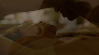 Michelle Monaghan nude brief topless and some sex - True Detective s1e3 (2014) std + hd720p