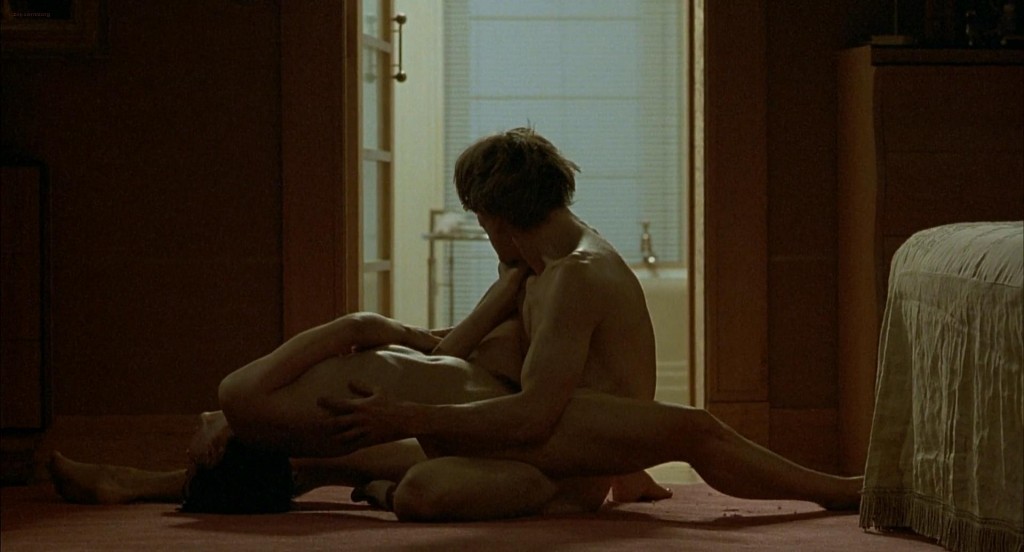 Juliette Binoche nude topless and sex and Miranda Richardson nude brief topless - Damage (1992) hd1080p