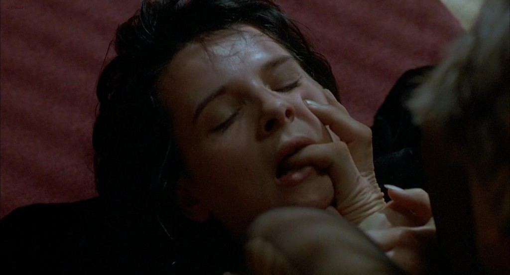 Juliette Binoche nude topless and sex and Miranda Richardson nude brief topless - Damage (1992) hd1080p