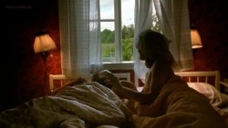 Maria Bonnevie nude full frontal and explicit body parts in - Dragonflies (SE-DK-2001)