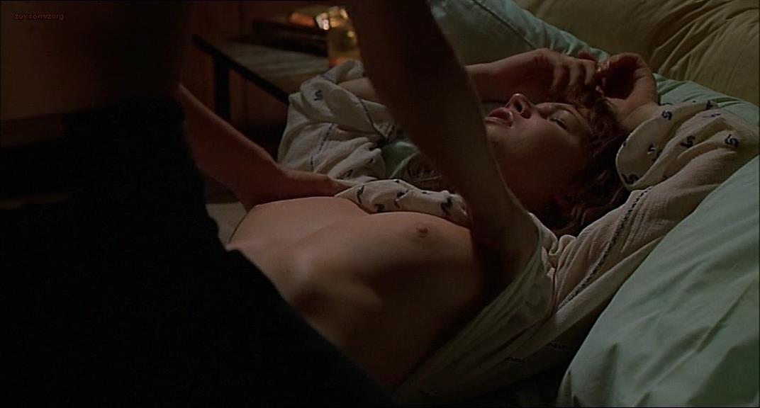 Michelle Williams and Chloe Sevigny nude topless and lesbian sex - If These Walls Could Talk 2 (2000)