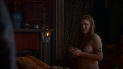 Josephine Gillan nude topless and brunet actress nude full frontal - Game of Thrones (2014) s4e1 hd720p