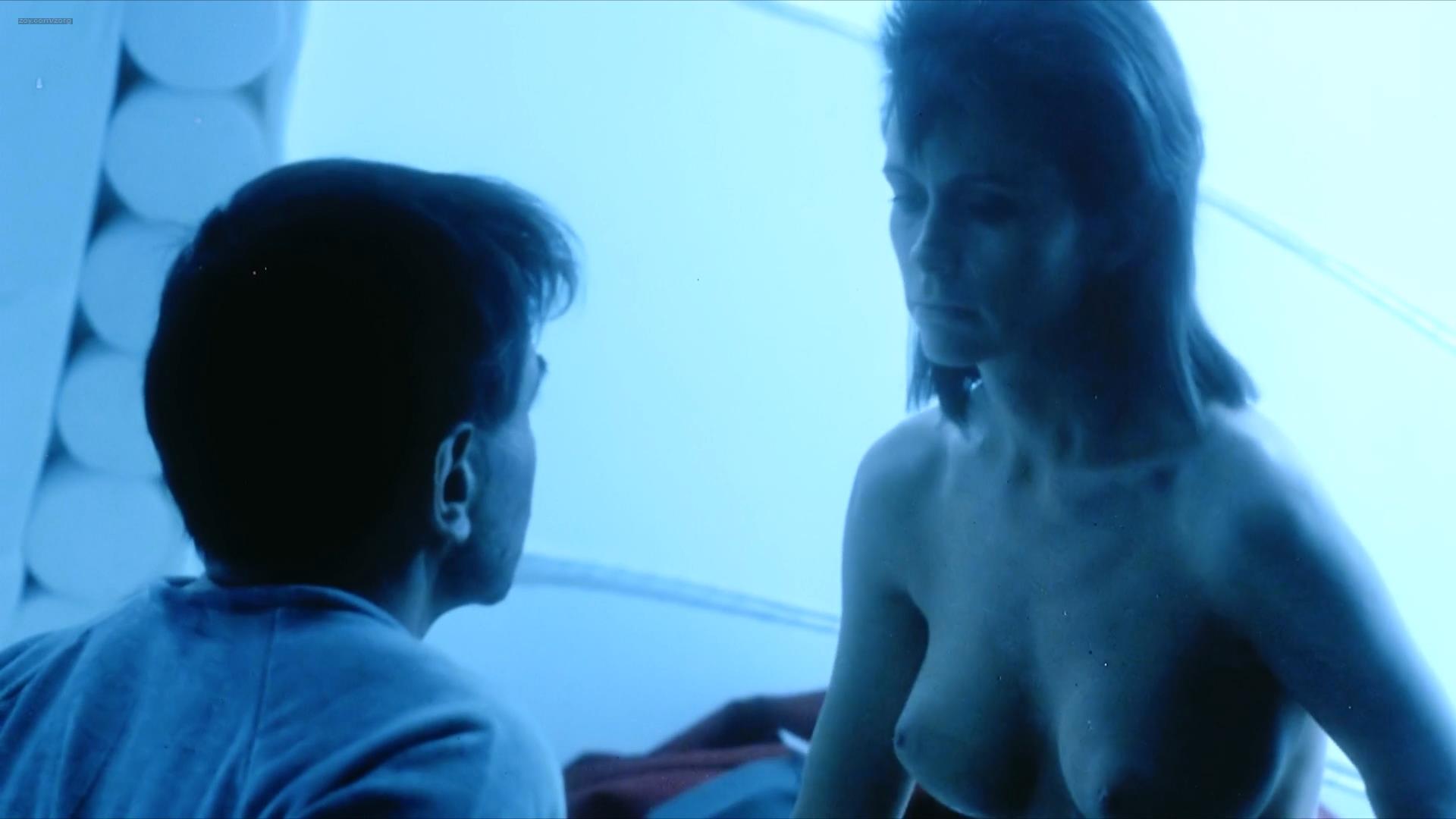 Leigh Lombardi nude briefly topless- Moontrap (1989) hd1080p