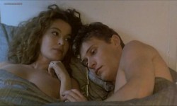 Isabelle Renauld nude topless and sex - Parfait amour (FR-1996) (5)