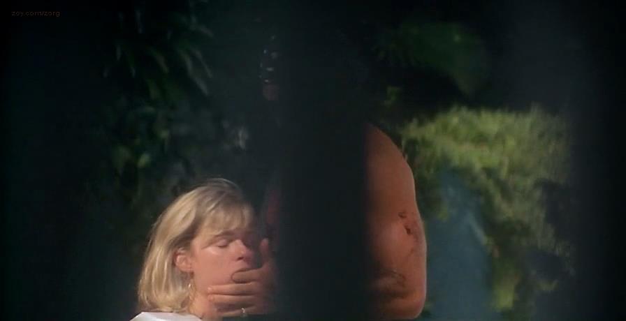 Linda Hoffman Nude