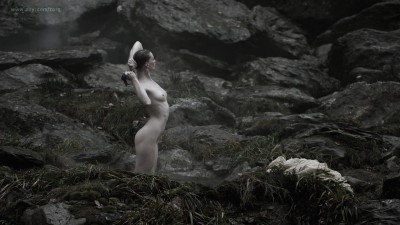 Alyssa Sutherland nude butt naked and nude side boob - Vikings (2013) s01e09 hd1080p (2)