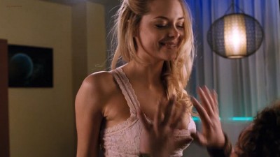 Jaime King hot in lingerie and Kristen Bell hot and sexy - Fanboys (2008) hd720p (5)