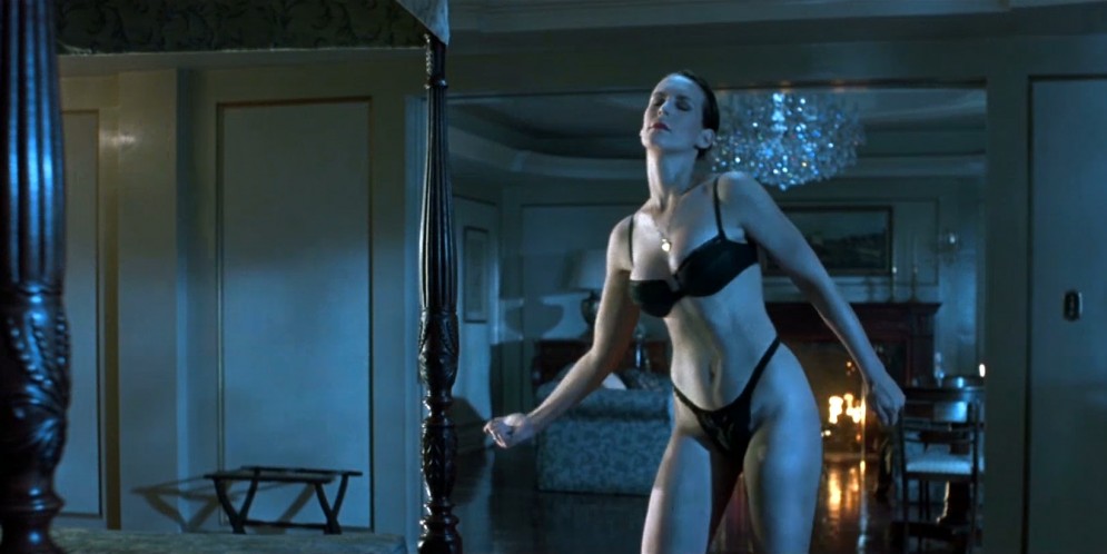 Jamie Lee Curtis hot sexy and funny - True Lies (1994) hd1080p (10)