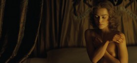 Keira Knightley nude briefly topless and sex - The Duchess (2008) hd720-1080p