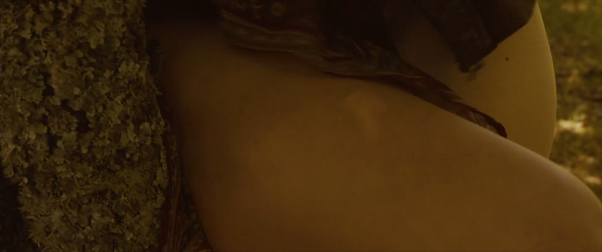 Adèle Haenel nude topless cit of bush and wet- L' homme qu'on aimait trop (FR-2014) hd1080p (11)
