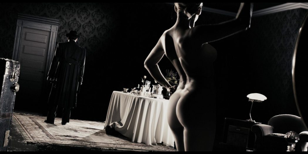 Eva Mendes nude butt Scarlett Johansson and Paz Vega hot - The Spirit (2008) HD 1080p BluRay (15)