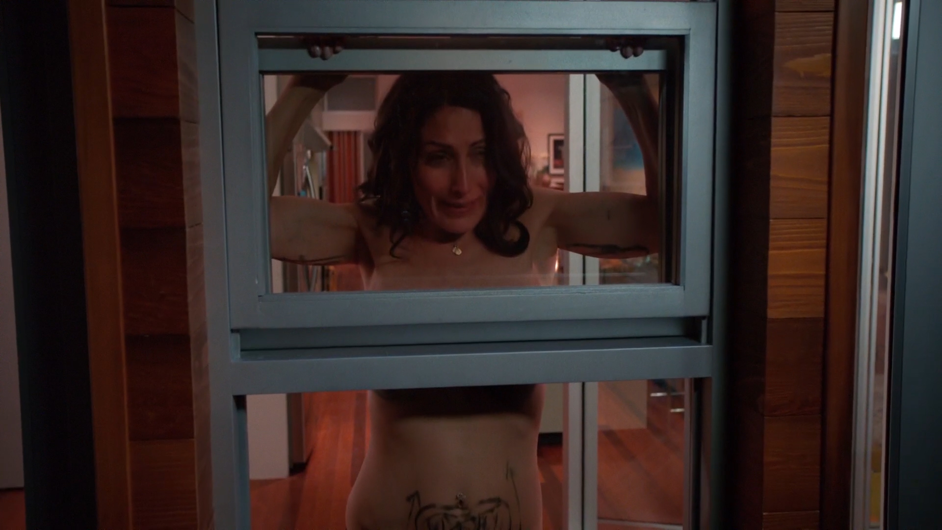 Lisa Edelstein hot in lingerie and sex Beau Garrett and Julianna Guill hot – Girlfriends Guide to Divorce (2014) s1e1-2-3 hd1080p